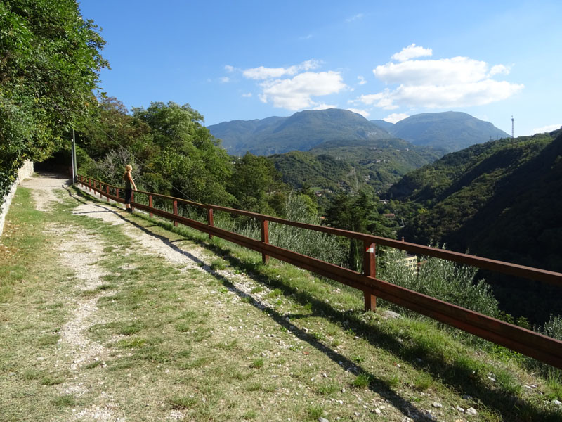 Giro del Monteghello -  sentiero F1 (Rovereto)